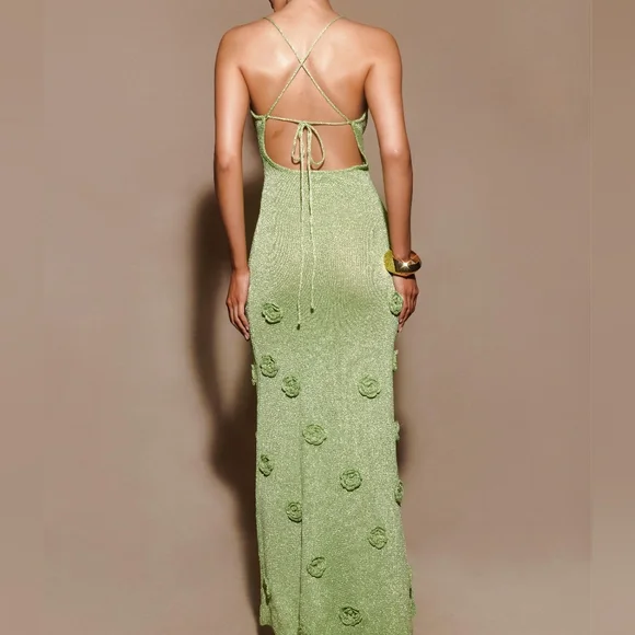 Elegant Green Evening Dress - Picture 2 of 5